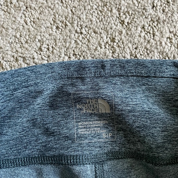 North Face Cropped Leggings - Picture 4 of 4
